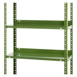 Boden zu Regal Industrie